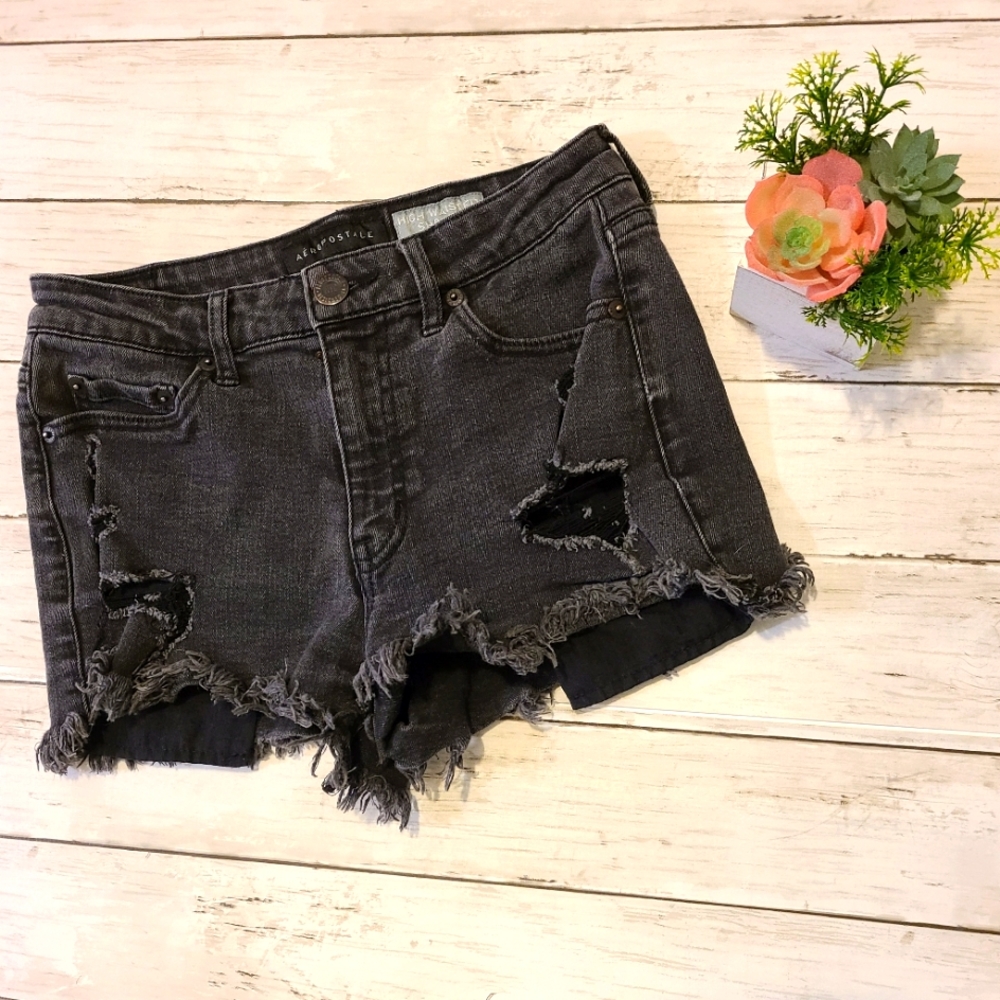 Aeropostale High Waisted Shorty